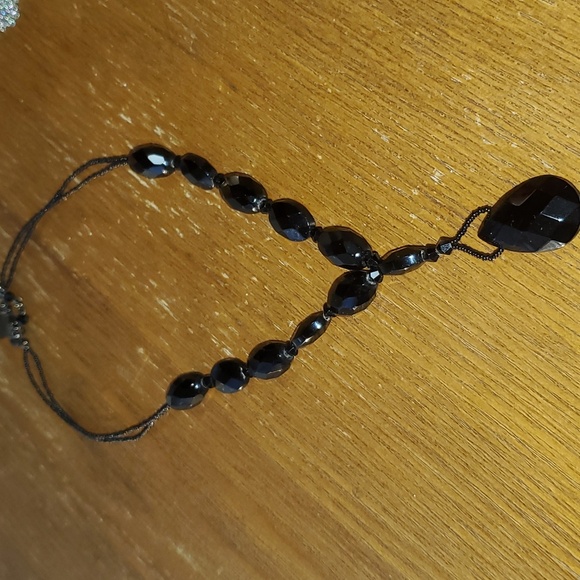White House Black Market Jewelry - 10/$10❤️🔥 White house black market signed faux faceted beaded necklace